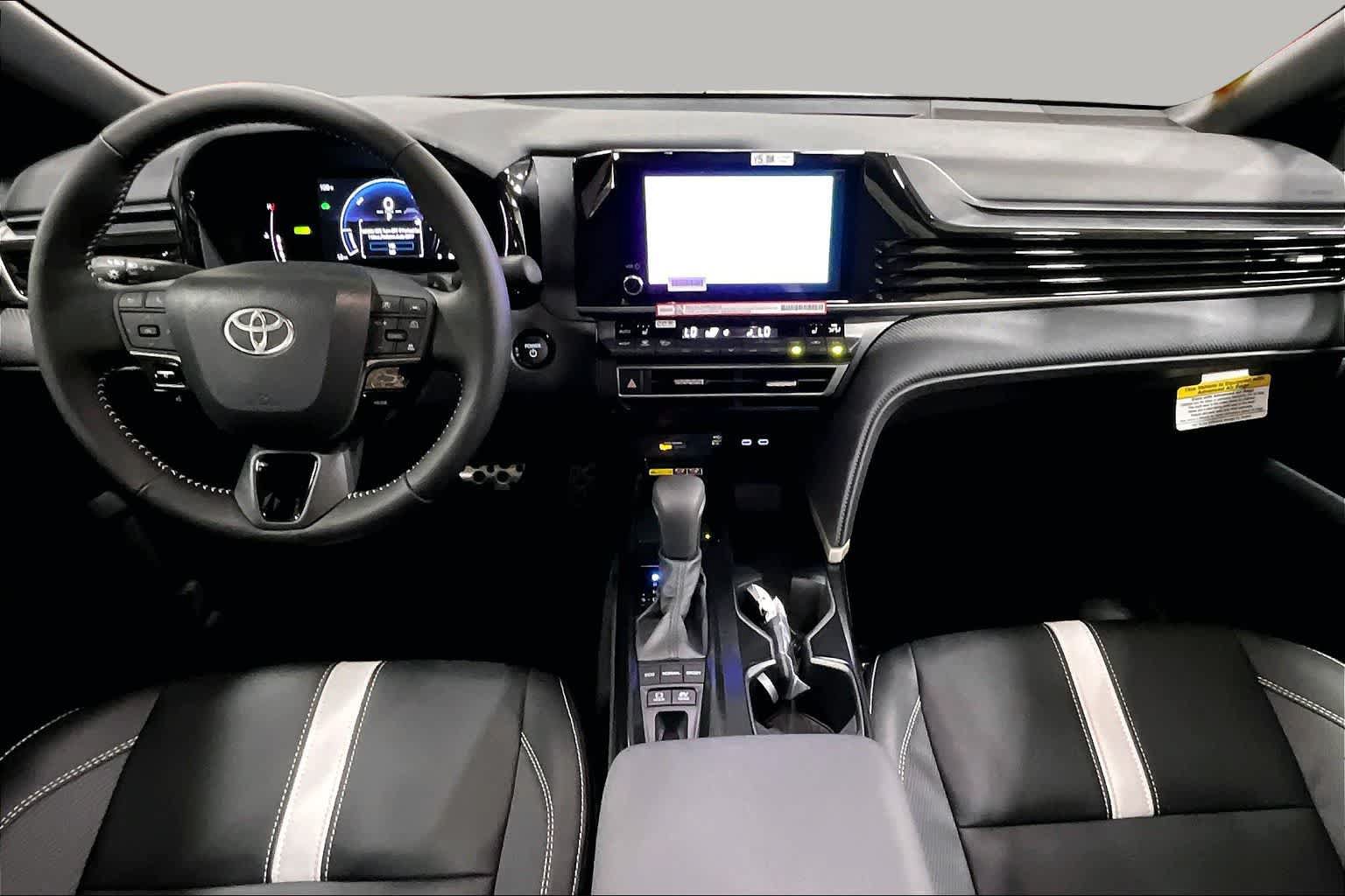New 2026 Toyota Camry SE w/ Convenience Package FWD image 5