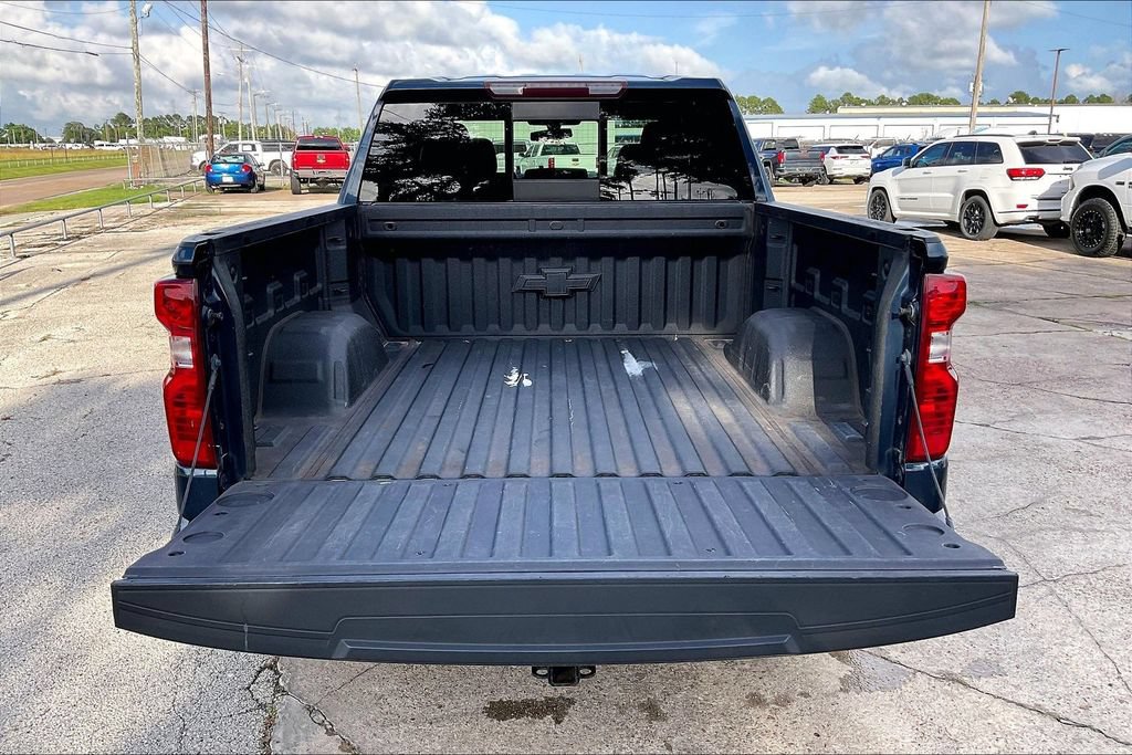 Used 2020 Chevrolet Silverado 1500 LT w/ Texas Edition RWD image 37