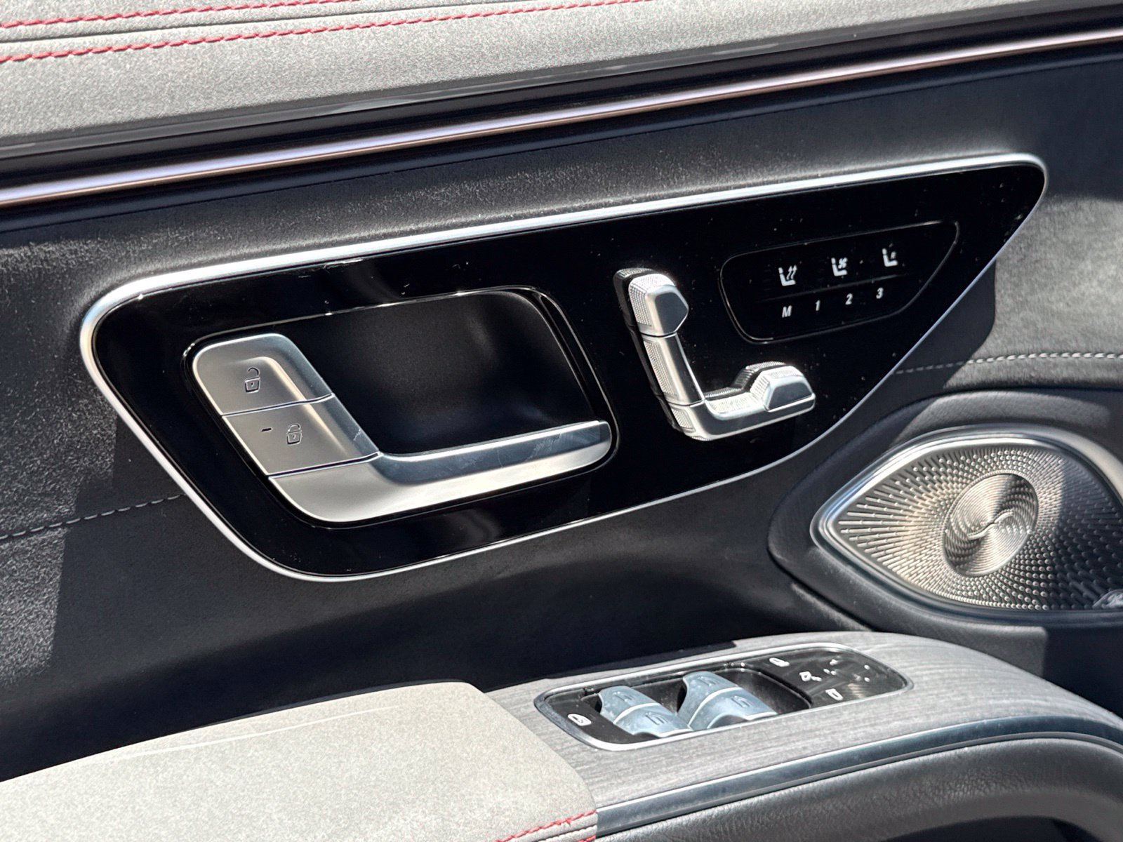 Used 2022 Mercedes-Benz EQS 580 4MATIC Sedan image 22
