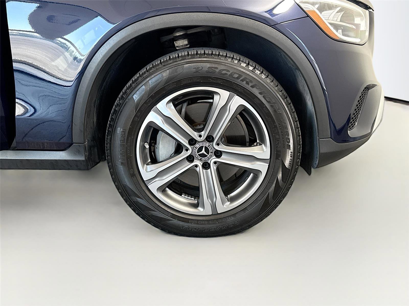 Used 2020 Mercedes-Benz GLC 300 4MATIC image 36