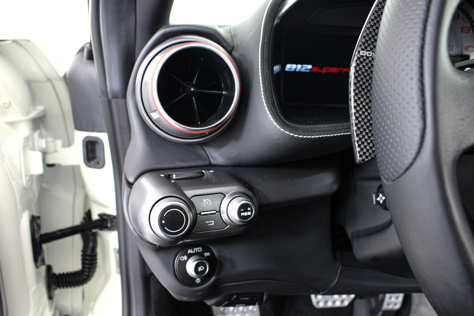 Used 2019 Ferrari 812 Superfast RWD image 42