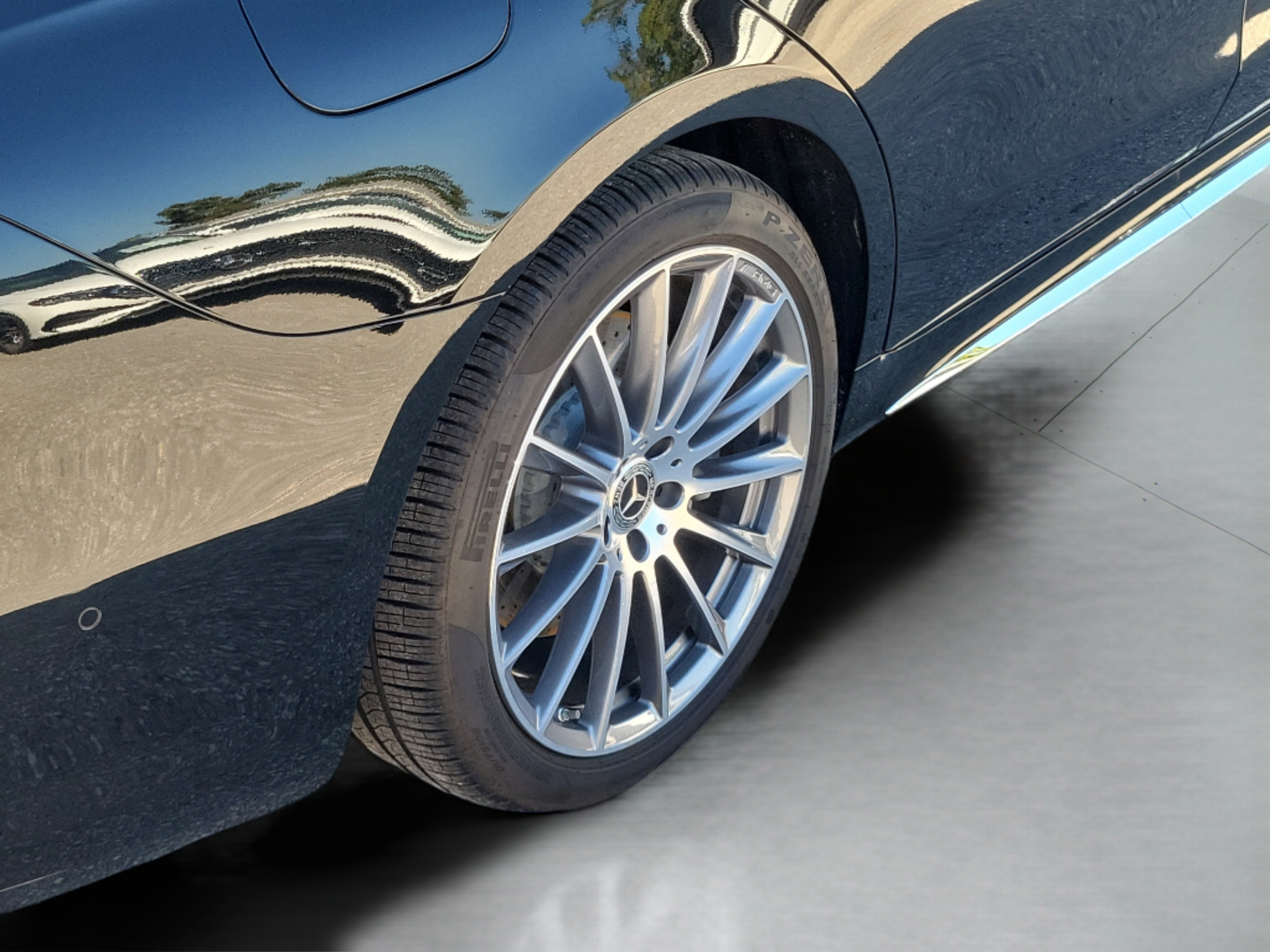 Certified 2025 Mercedes-Benz S 580 4MATIC Sedan image 6