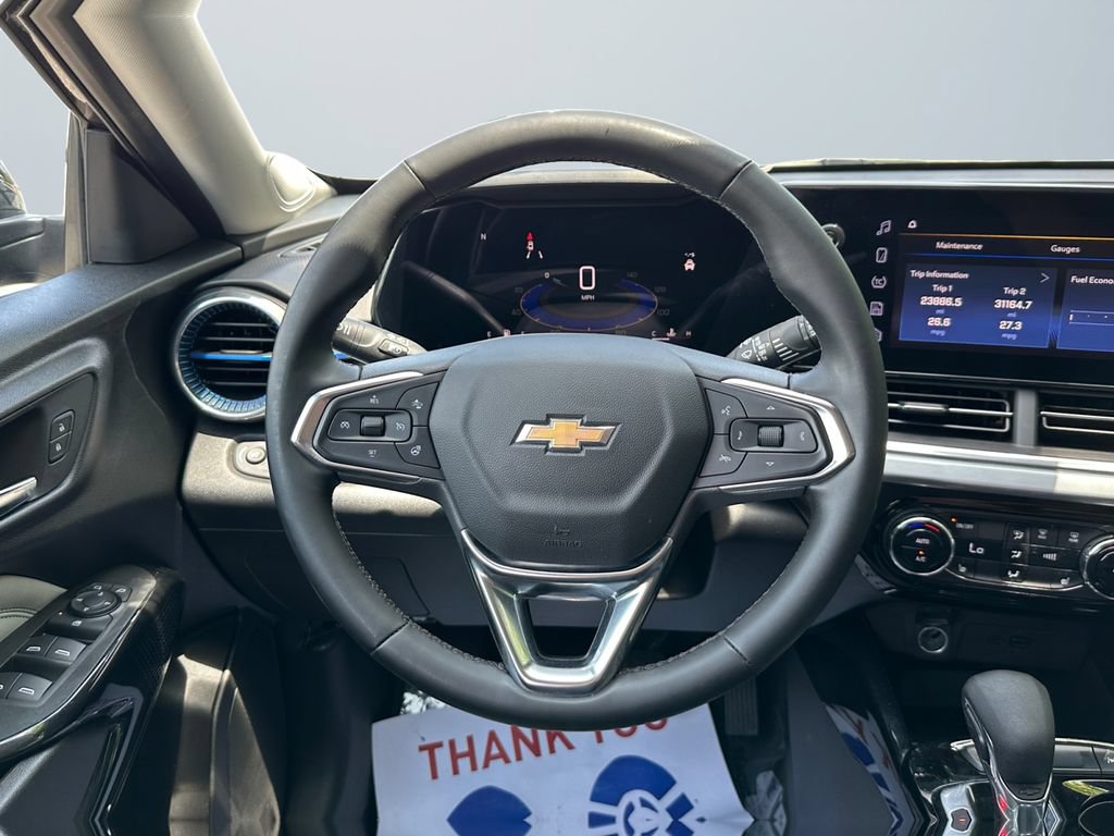 Used 2024 Chevrolet Trax LT w/ Driver Confidence Package FWD image 12