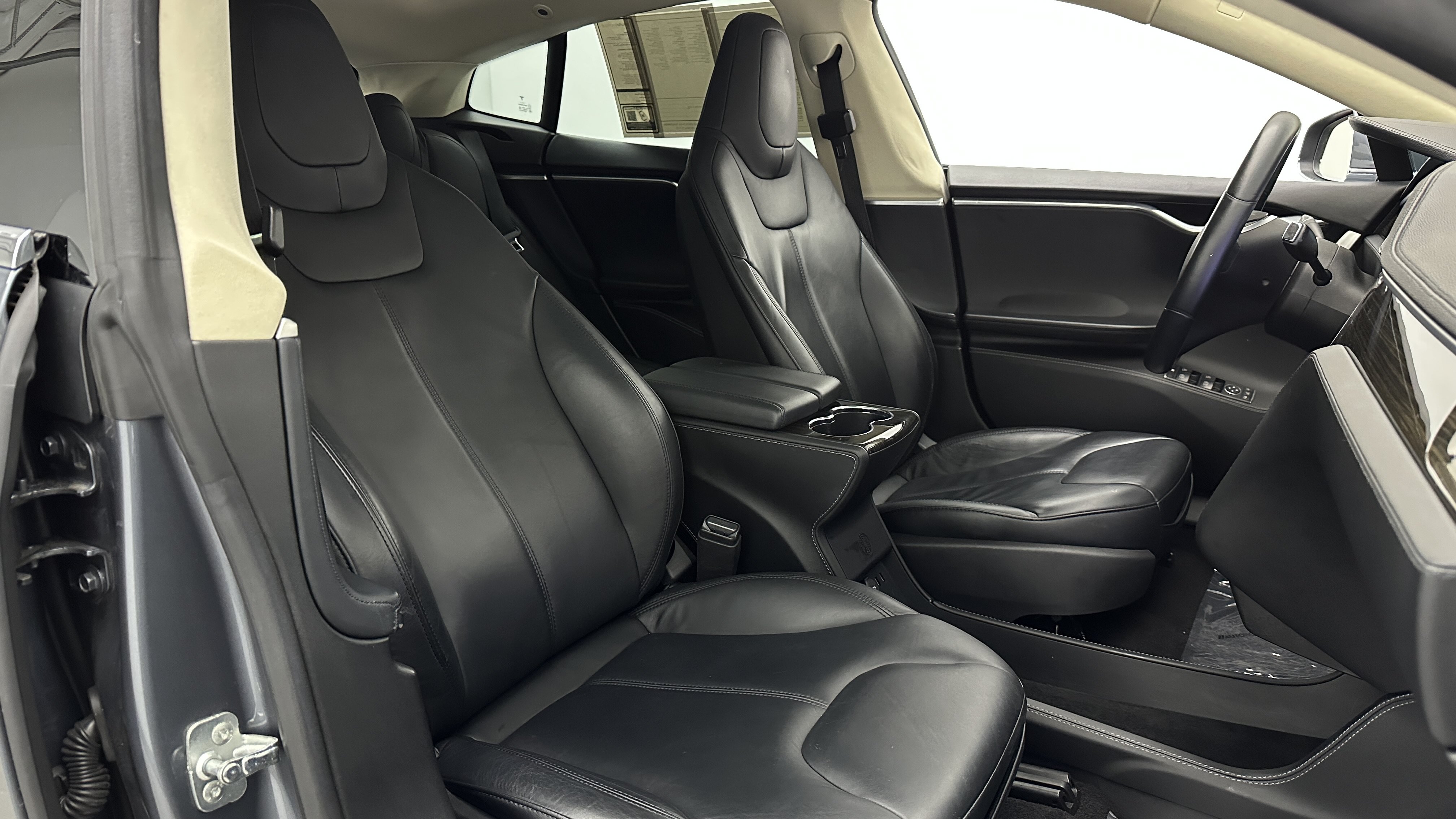 Used 2014 Tesla Model S 60 RWD image 37