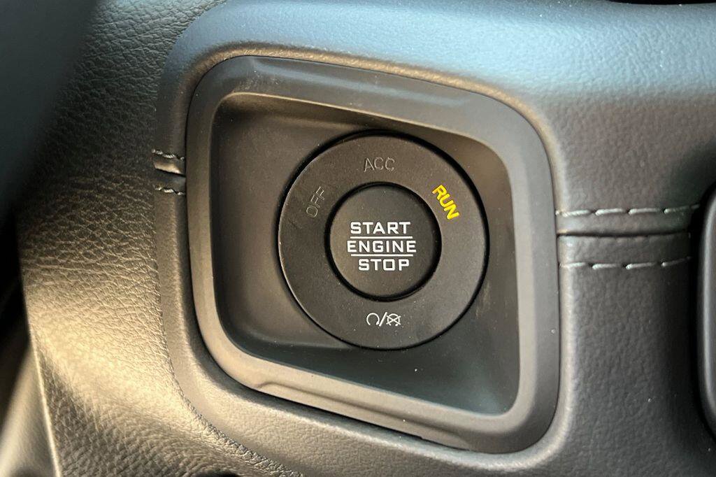 New 2026 Jeep Gladiator Sport AWD/4WD image 22
