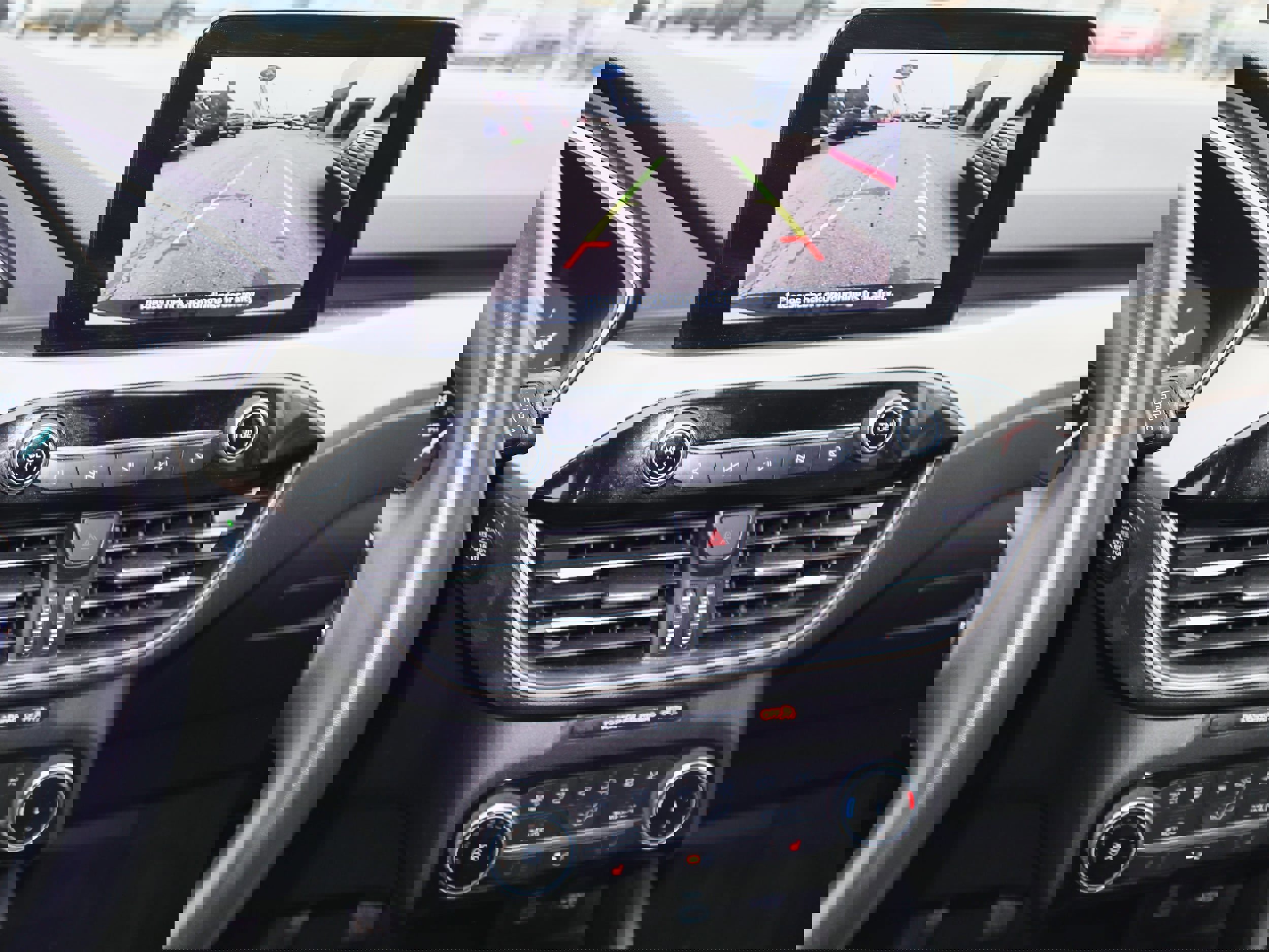 Used 2022 Ford Escape SE w/ Cold Weather Package image 18