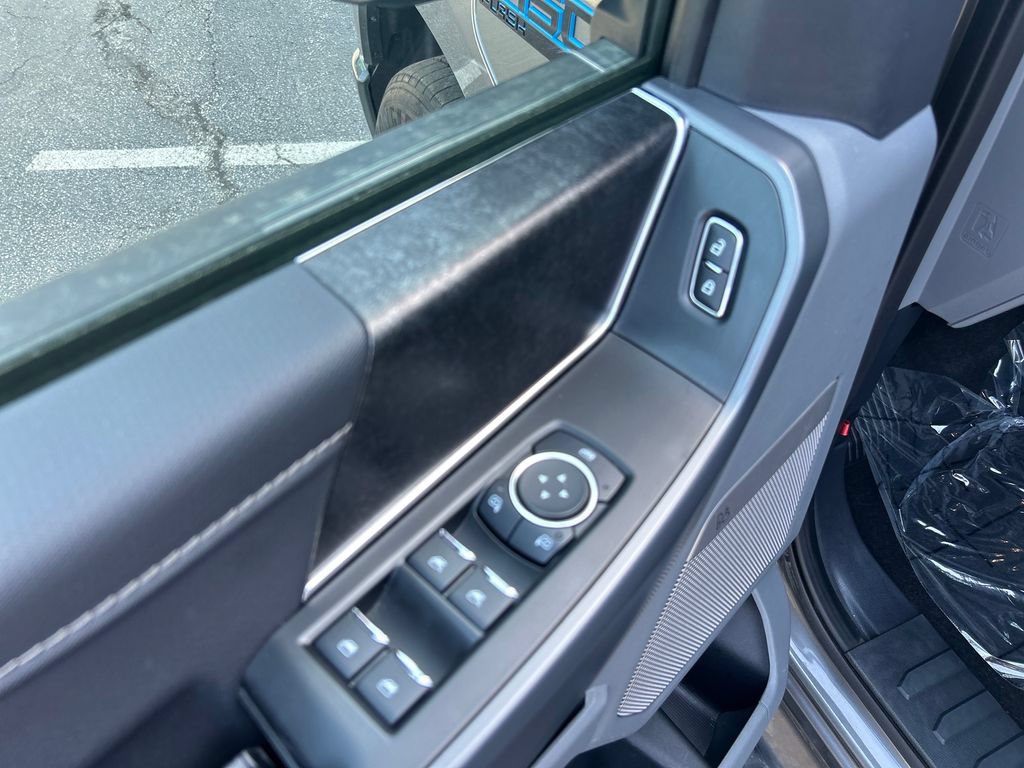 Used 2025 Ford F150 Lightning Flash AWD/4WD image 14