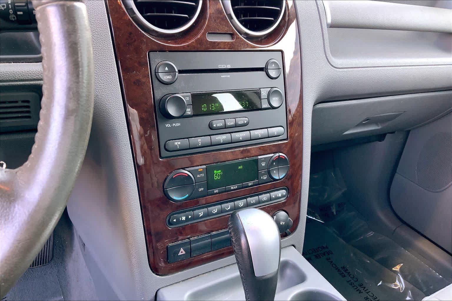 Used 2007 Ford Freestyle SEL FWD image 5