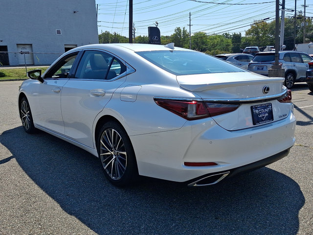 Used 2025 Lexus ES 350 w/ Premium Package FWD image 4