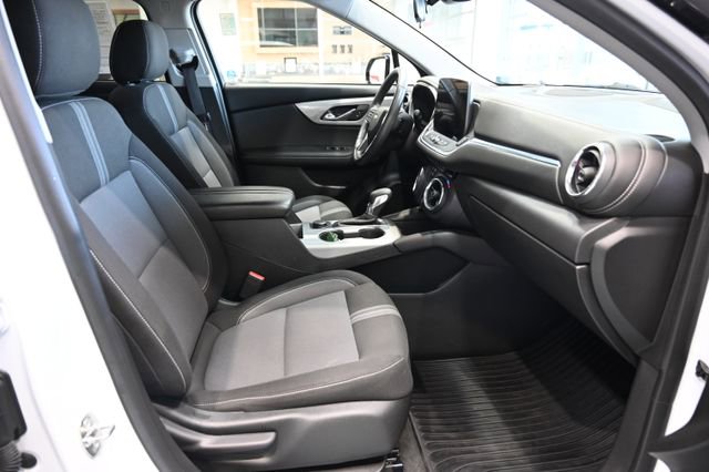 Used 2023 Chevrolet Blazer LT w/ Driver Confidence Package image 10