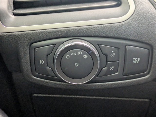 Used 2020 Ford Edge SEL image 25