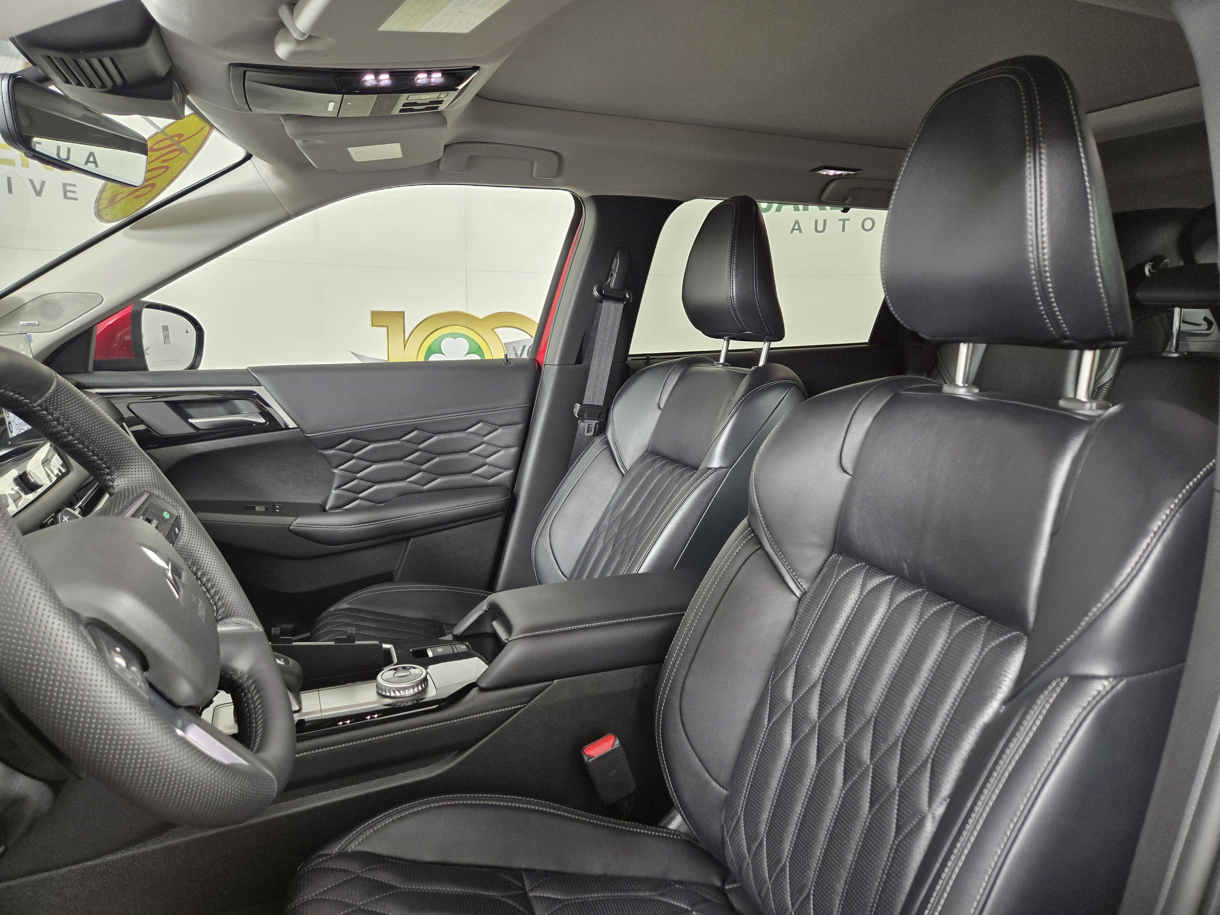 New 2026 Mitsubishi Outlander SEL image 10