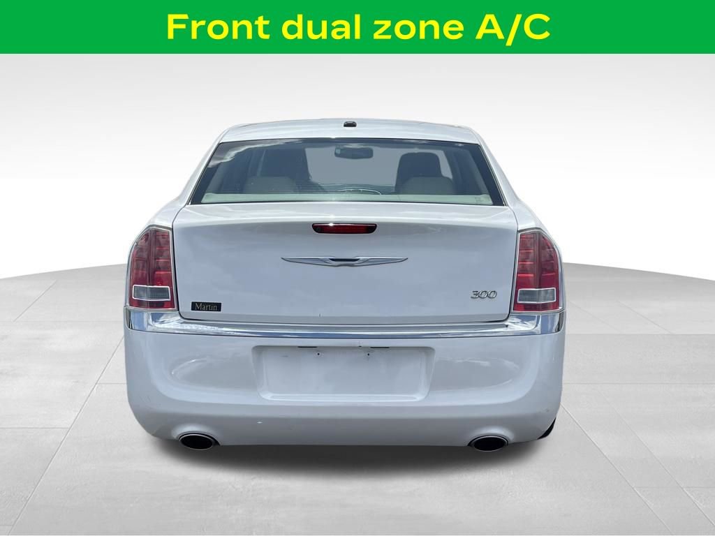 Used 2014 Chrysler 300 w/ Driver Convenience Group RWD image 6
