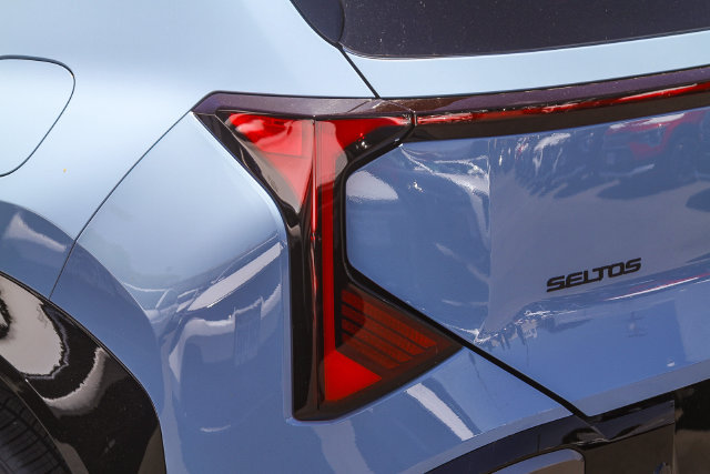 New 2027 Kia Seltos X-Line S AWD/4WD image 17