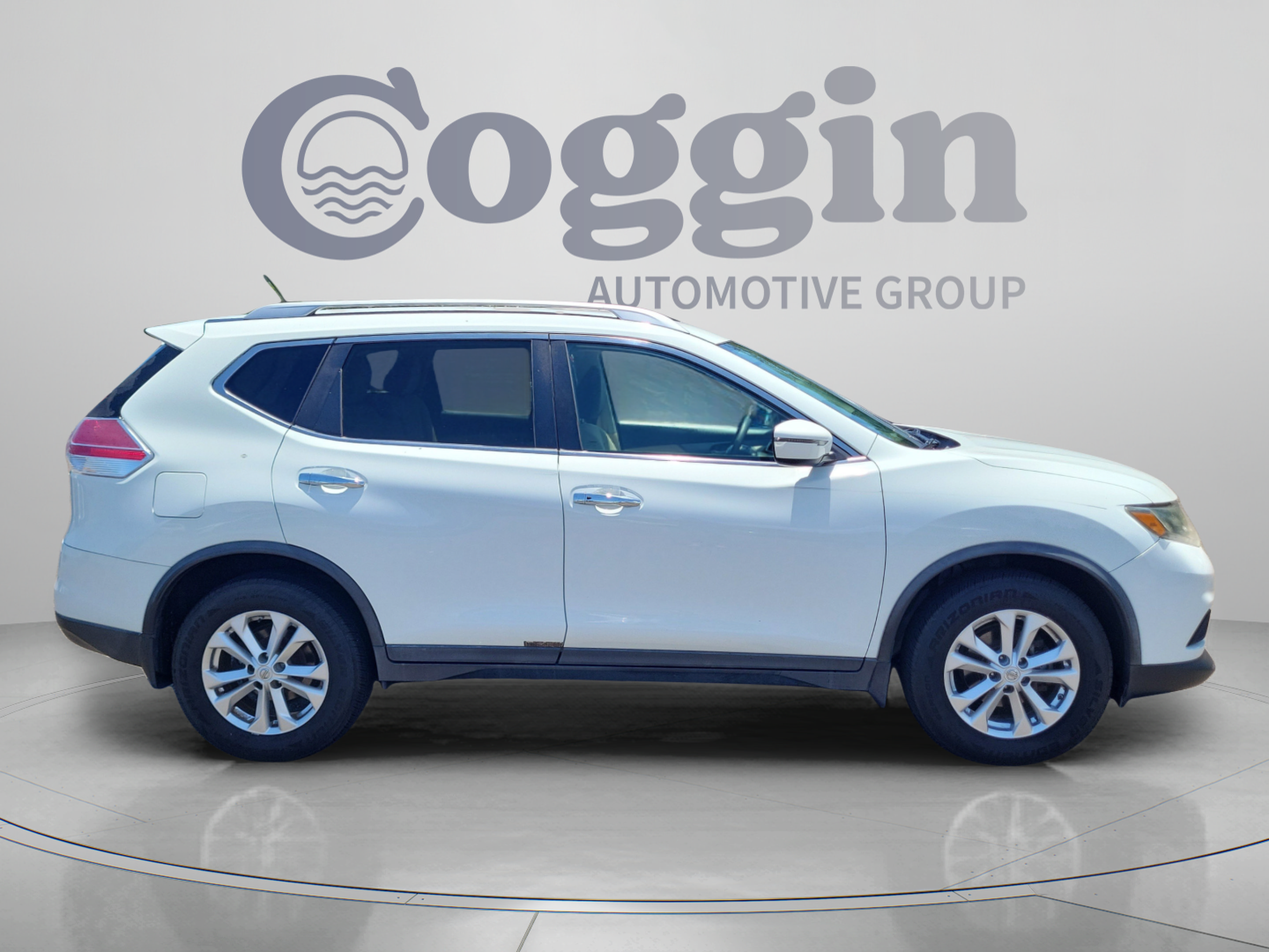 Used 2016 Nissan Rogue SV FWD image 6