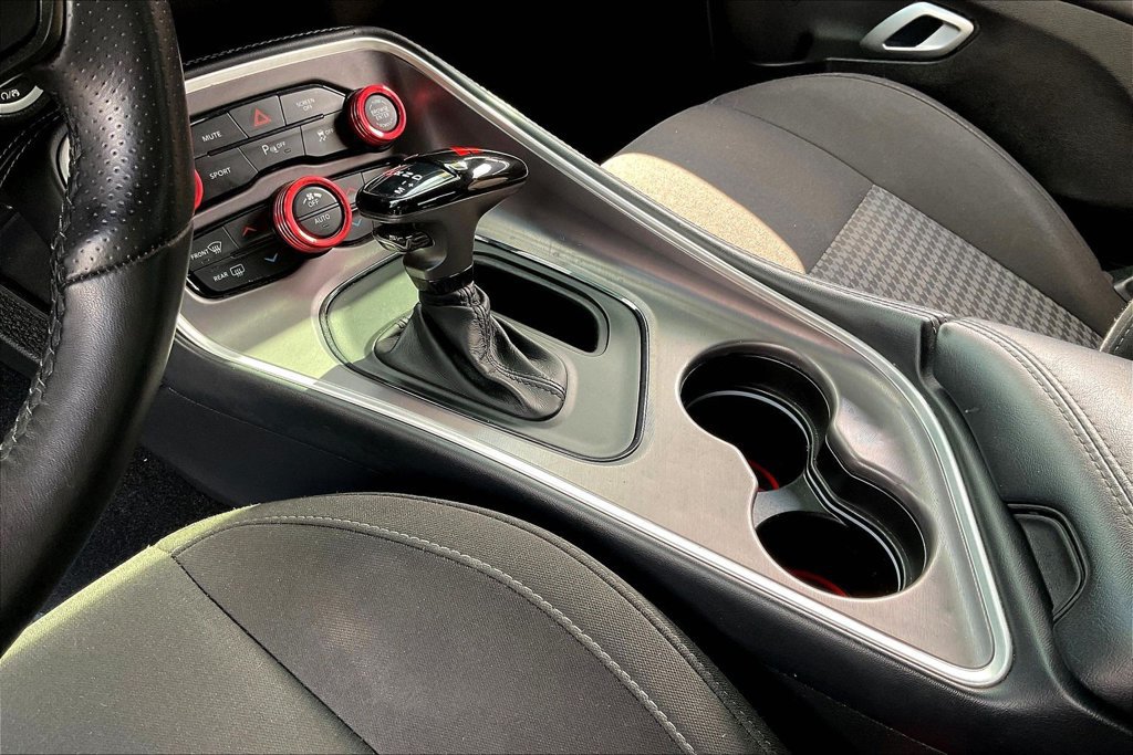 Used 2022 Dodge Challenger R/T RWD image 16