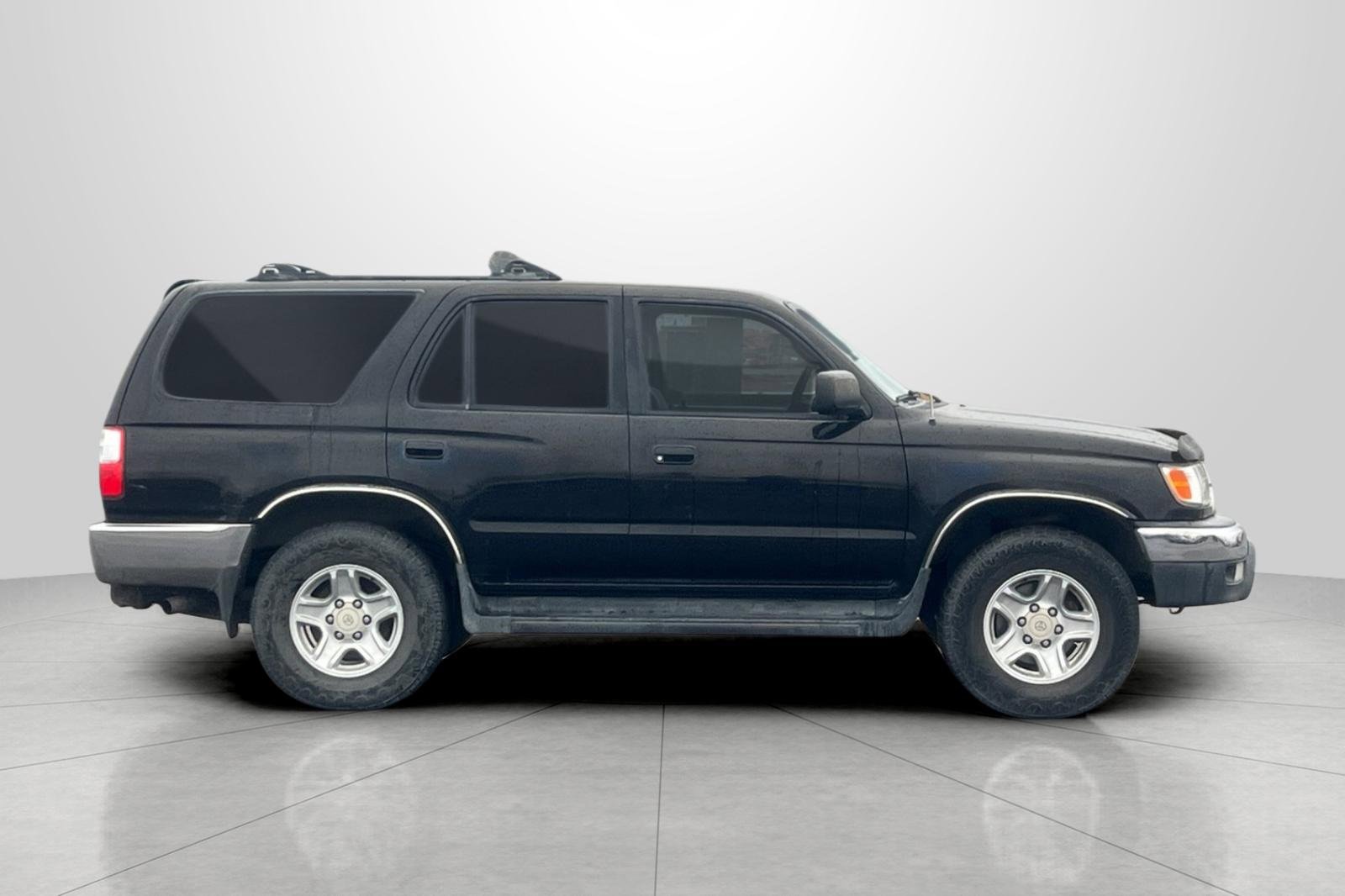 Used 2001 Toyota 4Runner SR5 image 3