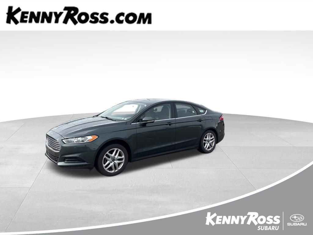 Used 2015 Ford Fusion SE image 1