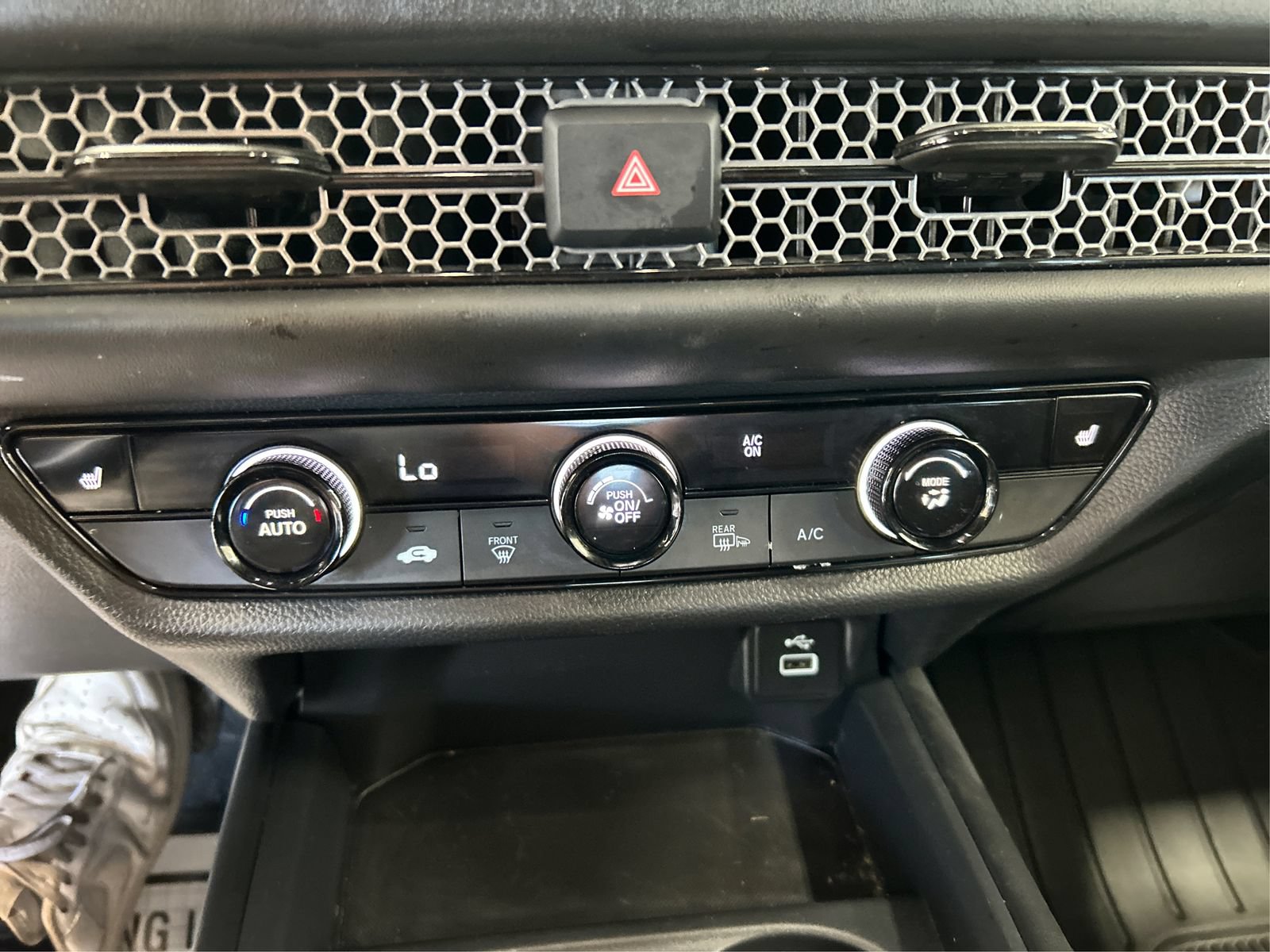 Used 2024 Honda HR-V Sport image 27