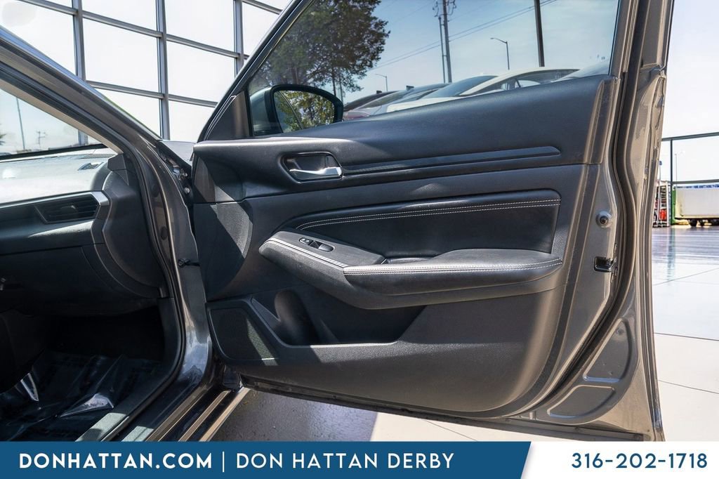 Used 2019 Nissan Altima 2.5 S FWD image 22