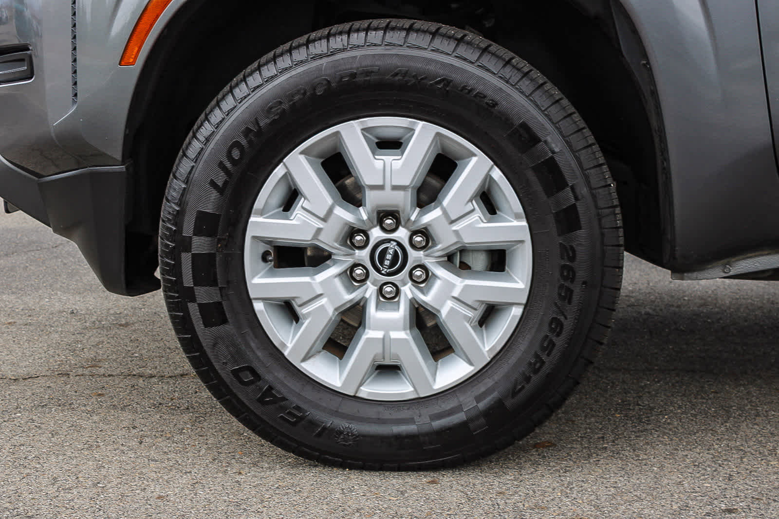 Used 2023 Nissan Frontier SV AWD/4WD image 11