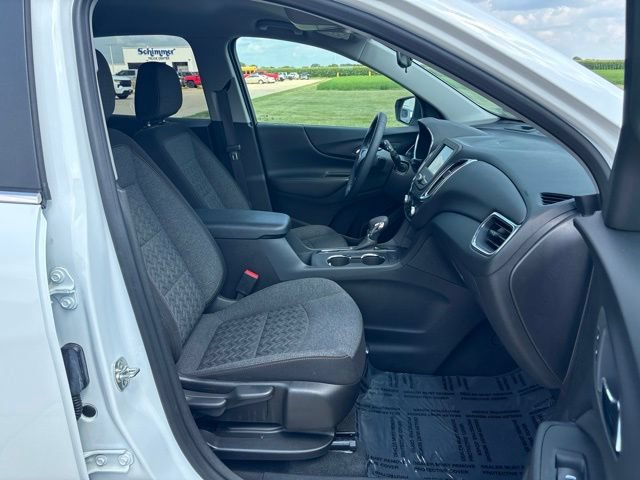 Used 2024 Chevrolet Equinox LT FWD image 21
