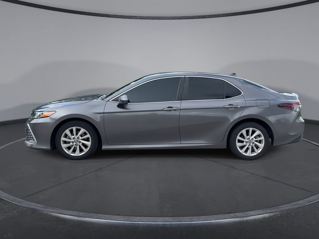 Used 2023 Toyota Camry LE FWD image 5