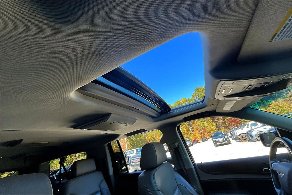 Used 2020 Chevrolet Suburban Premier image 26