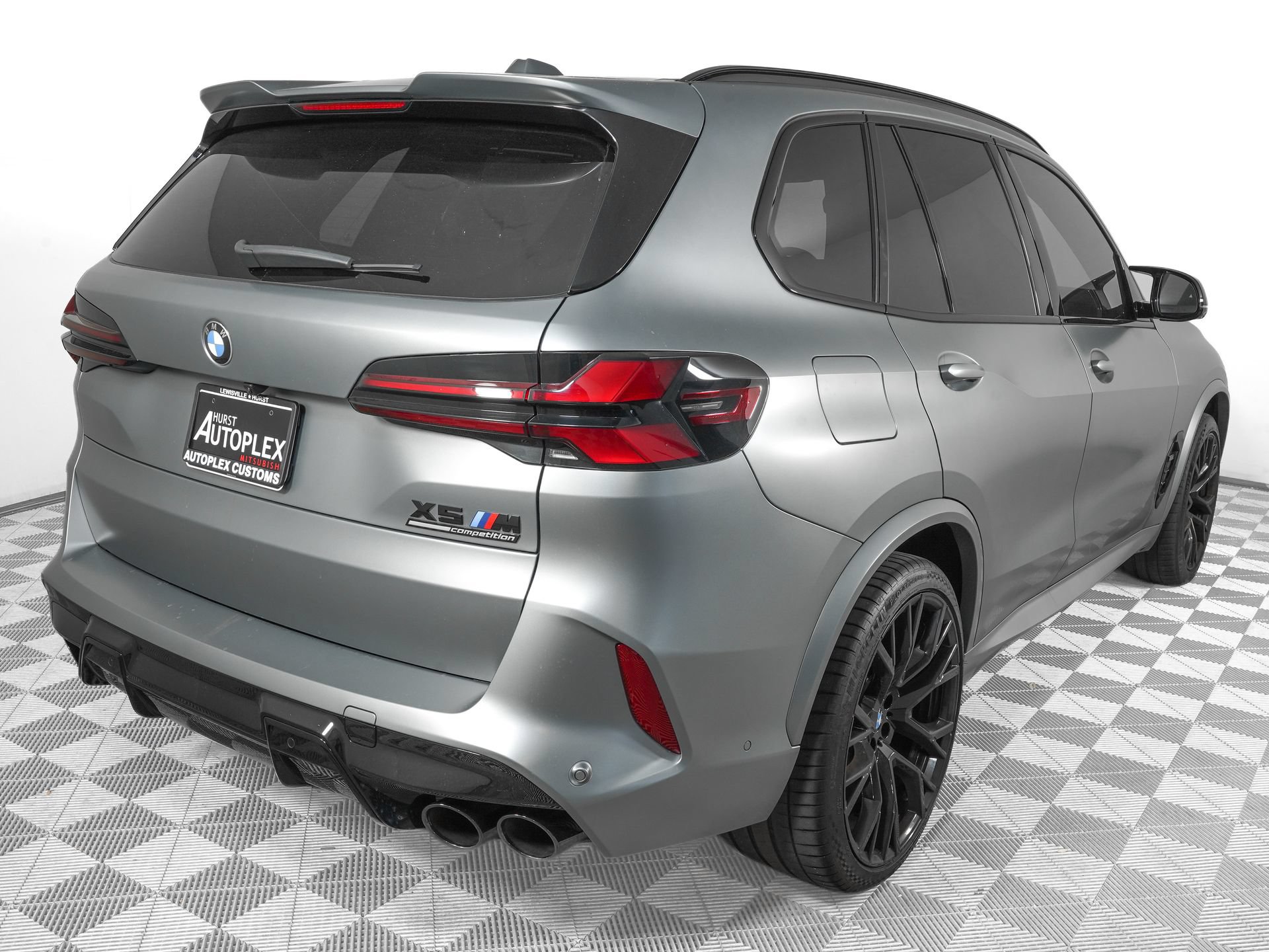 Used 2025 BMW X5 M Competition w/ Executive Package AWD/4WD image 5