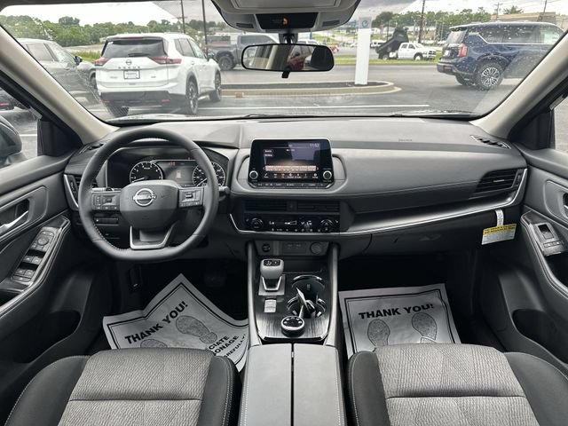 New 2026 Nissan Rogue SV w/ Cold Weather Package AWD/4WD image 10