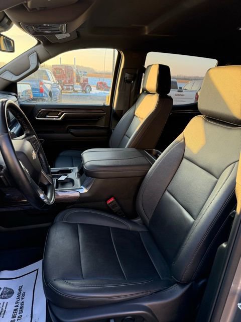 Used 2023 Chevrolet Silverado 1500 LTZ image 14
