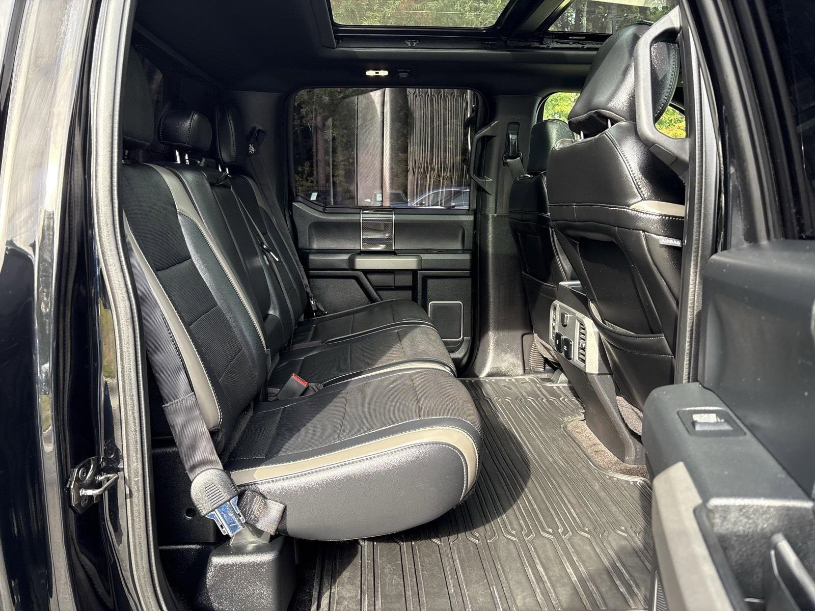 Used 2018 Ford F150 Raptor w/ Equipment Group 802A Luxury image 27