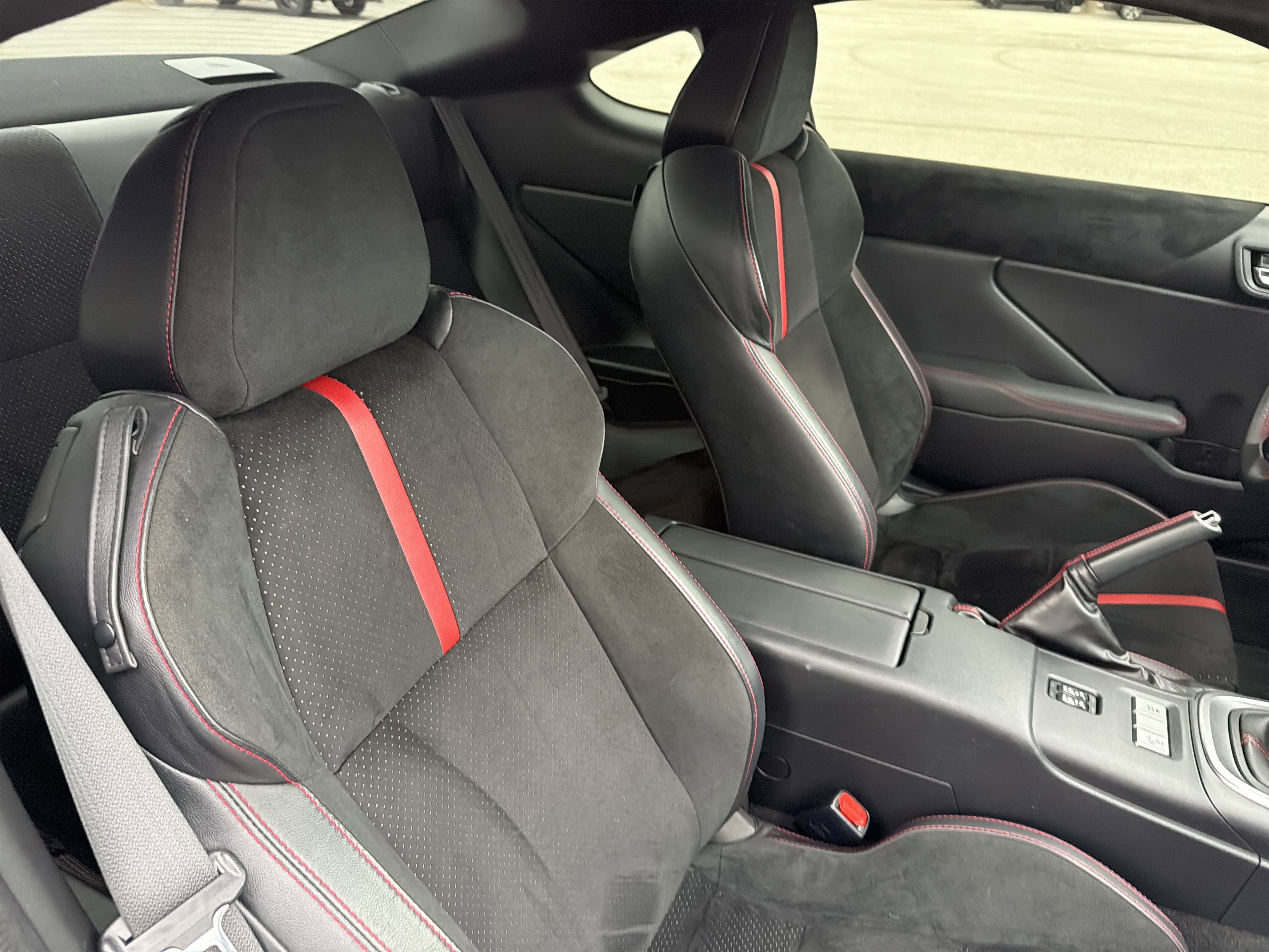 Used 2023 Subaru BRZ Limited RWD image 12