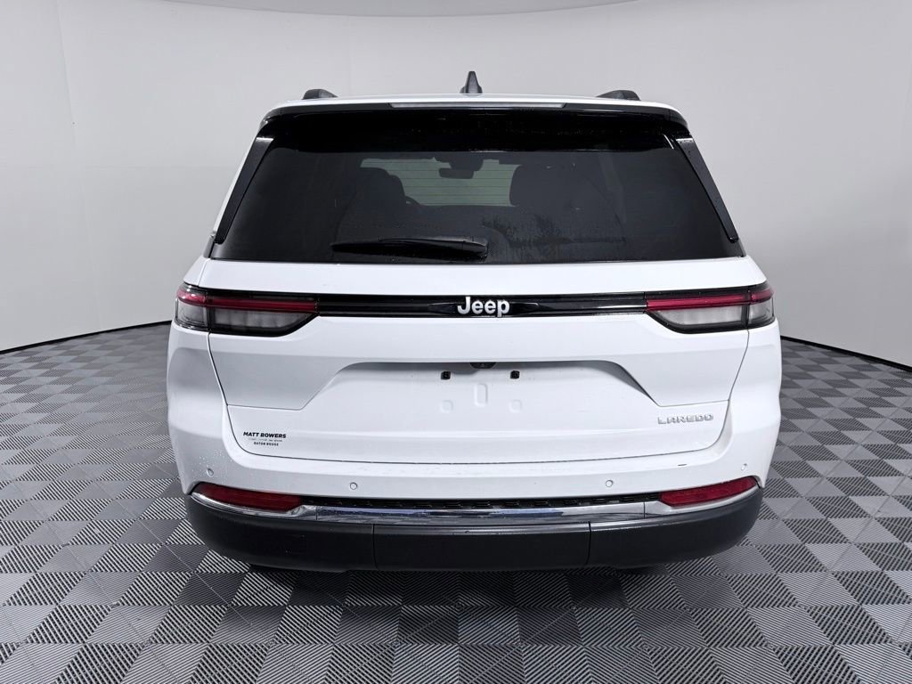 Used 2025 Jeep Grand Cherokee Laredo X w/ Luxury Tech Group I image 4