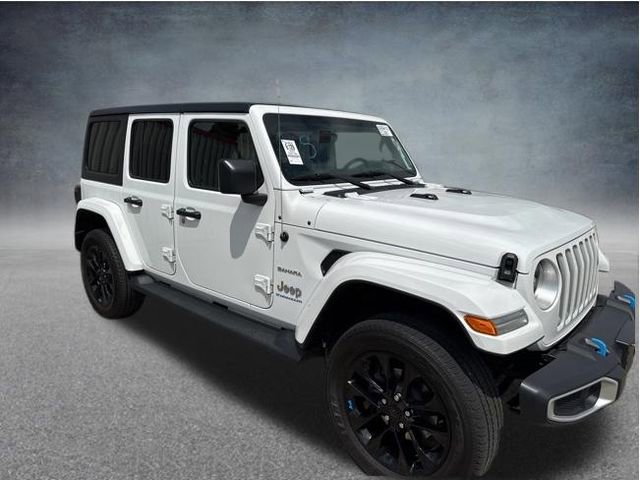 Used 2023 Jeep Wrangler Unlimited Sahara w/ Cold Weather Group AWD/4WD image 10