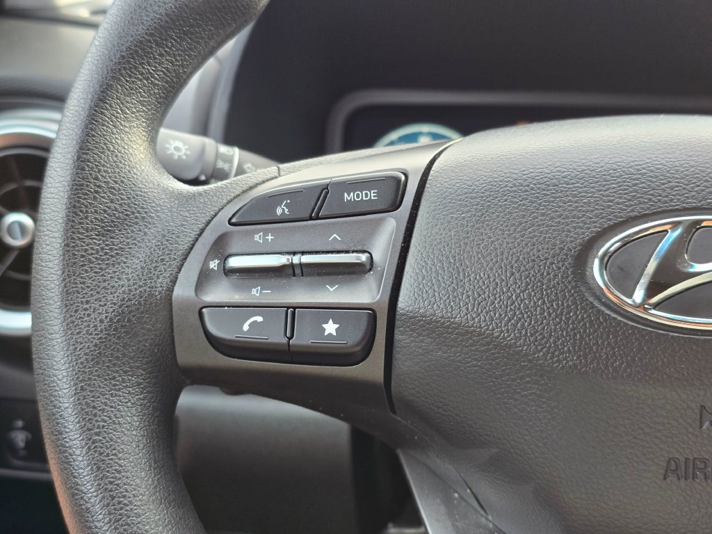 Used 2023 Hyundai Kona SE FWD image 25