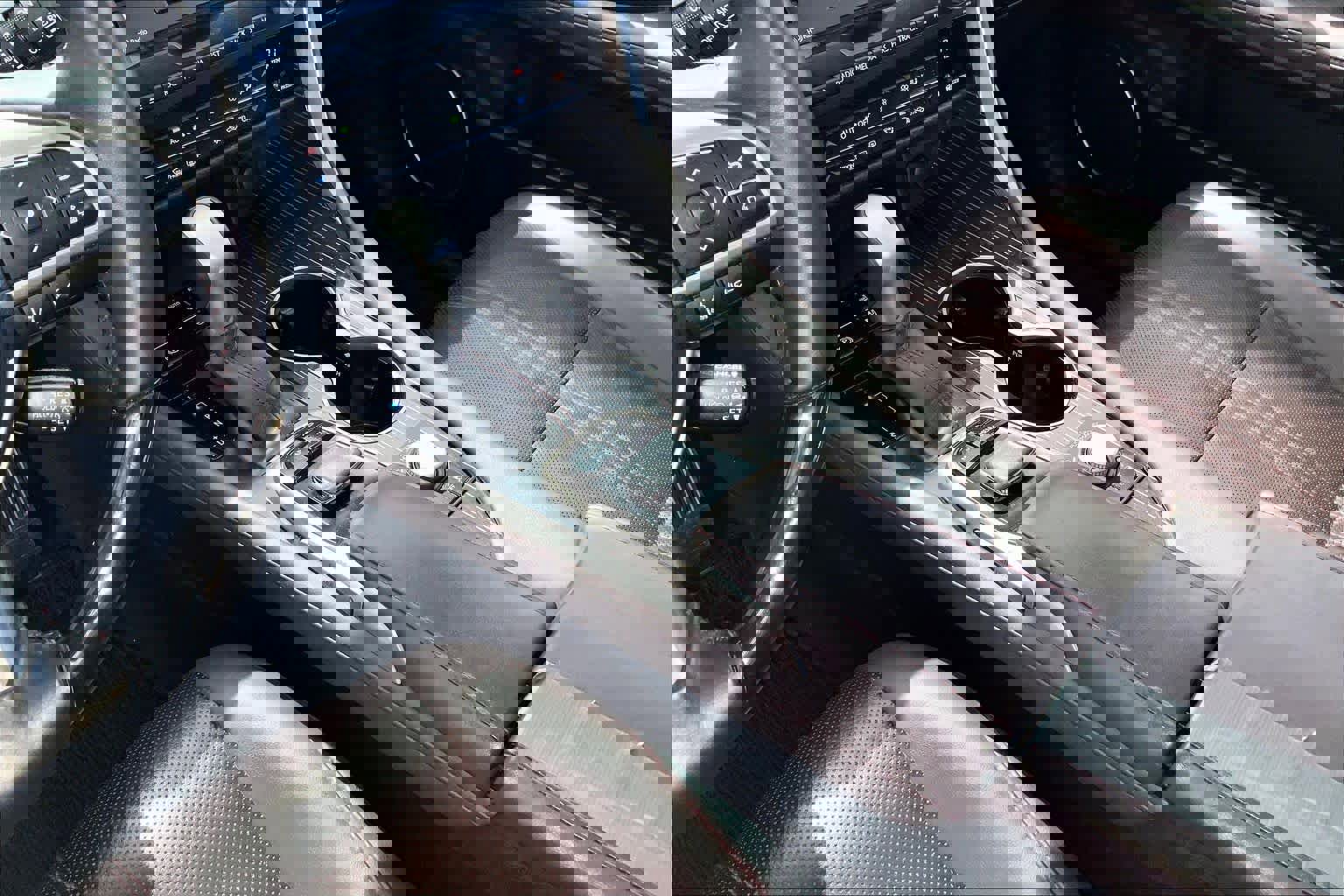 Used 2016 Lexus RX 350 FWD w/ Luxury Package image 16