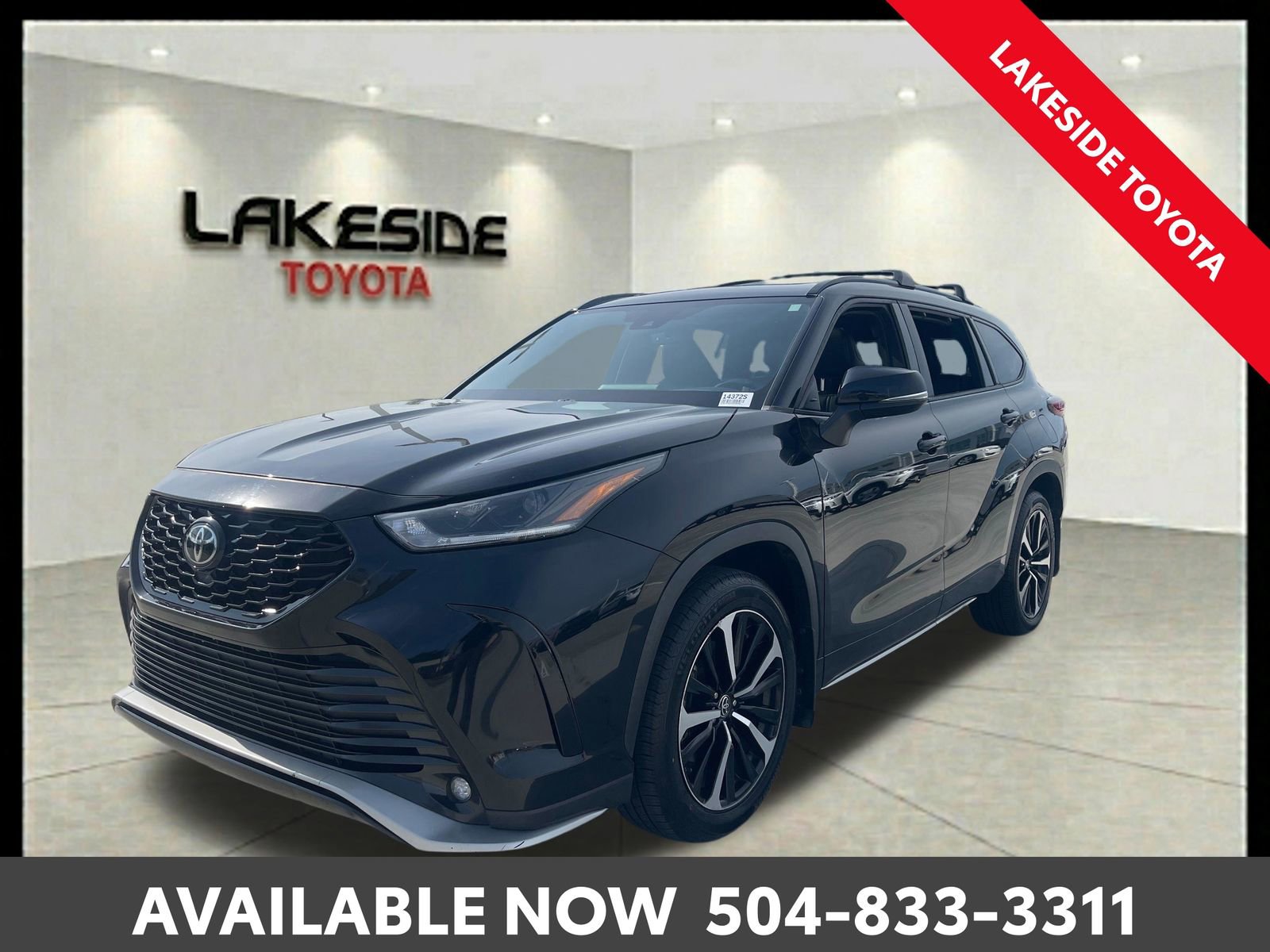 Used 2021 Toyota Highlander XSE FWD image 1