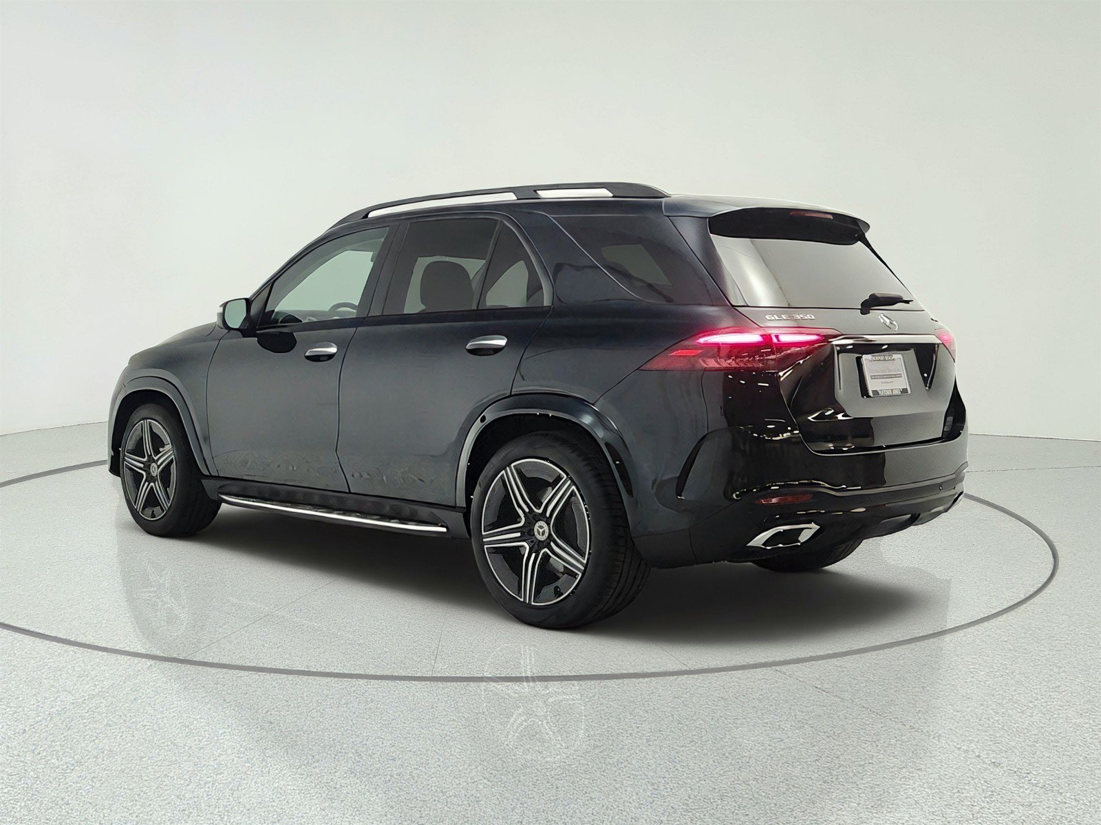 Used 2024 Mercedes-Benz GLE 350 4MATIC image 7
