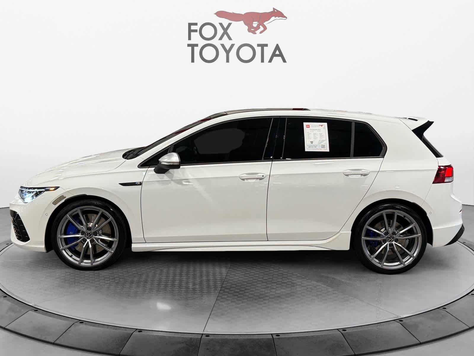 Used 2024 Volkswagen Golf R AWD/4WD image 2