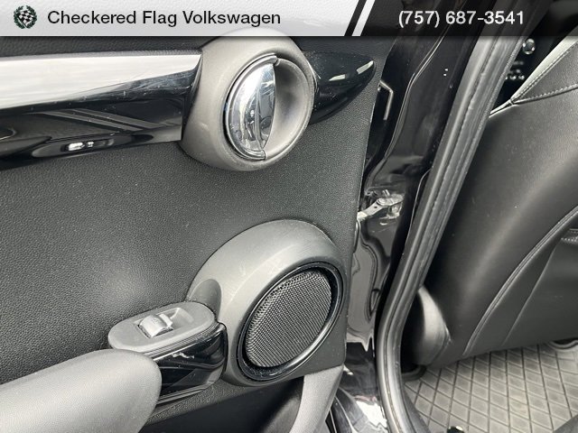 Used 2019 MINI Cooper S w/ Signature Upholstery Package image 21