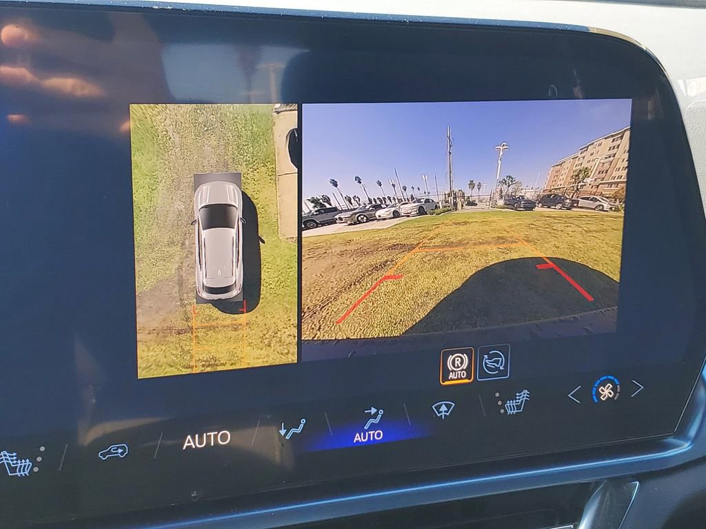 Used 2026 Chevrolet Equinox EV LT image 24