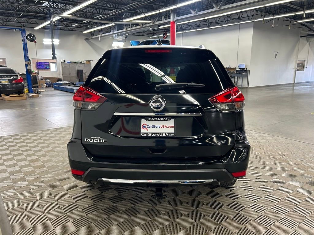 Used 2018 Nissan Rogue SV FWD image 7