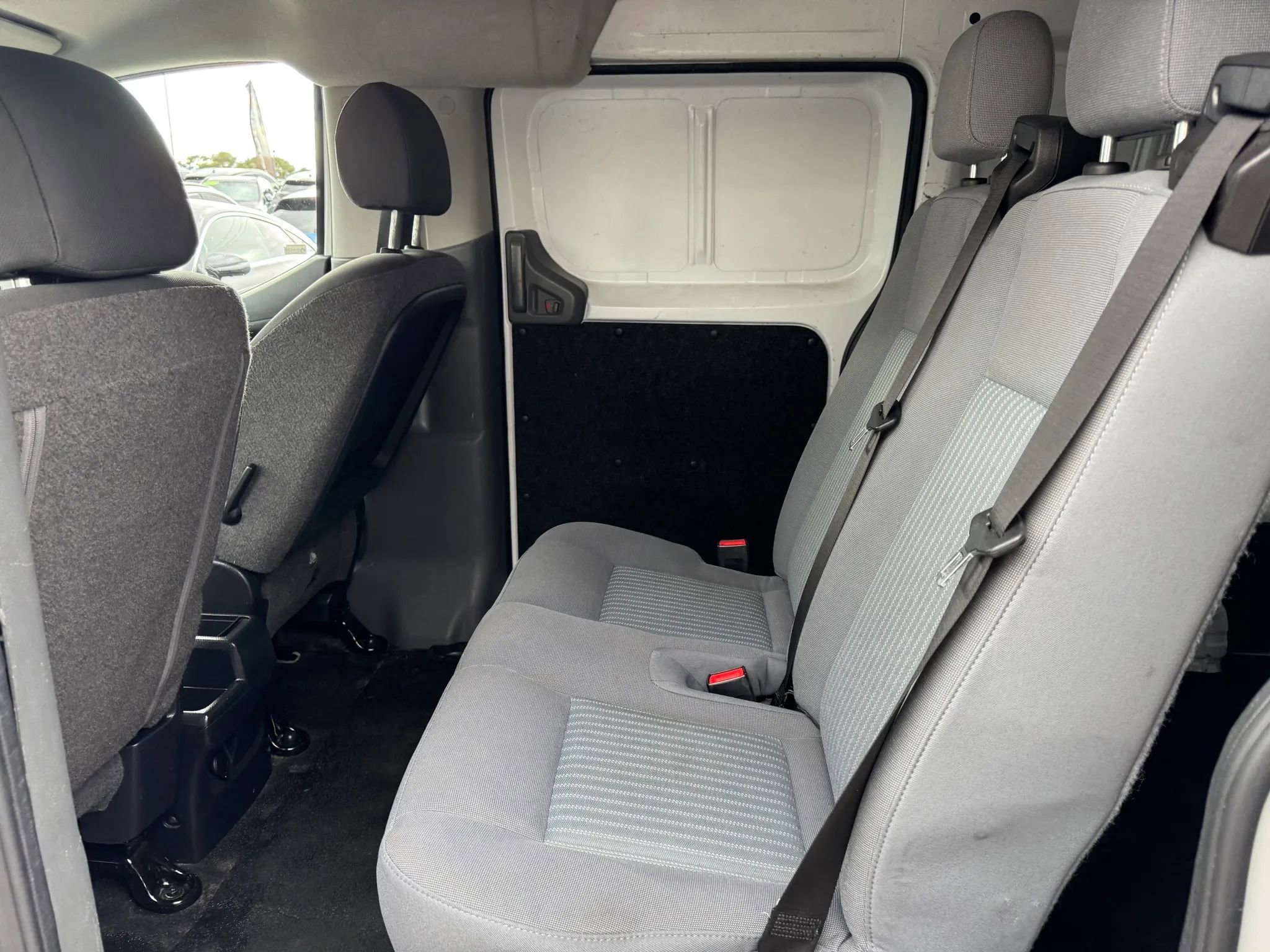 Used 2019 Nissan NV200 SV image 11