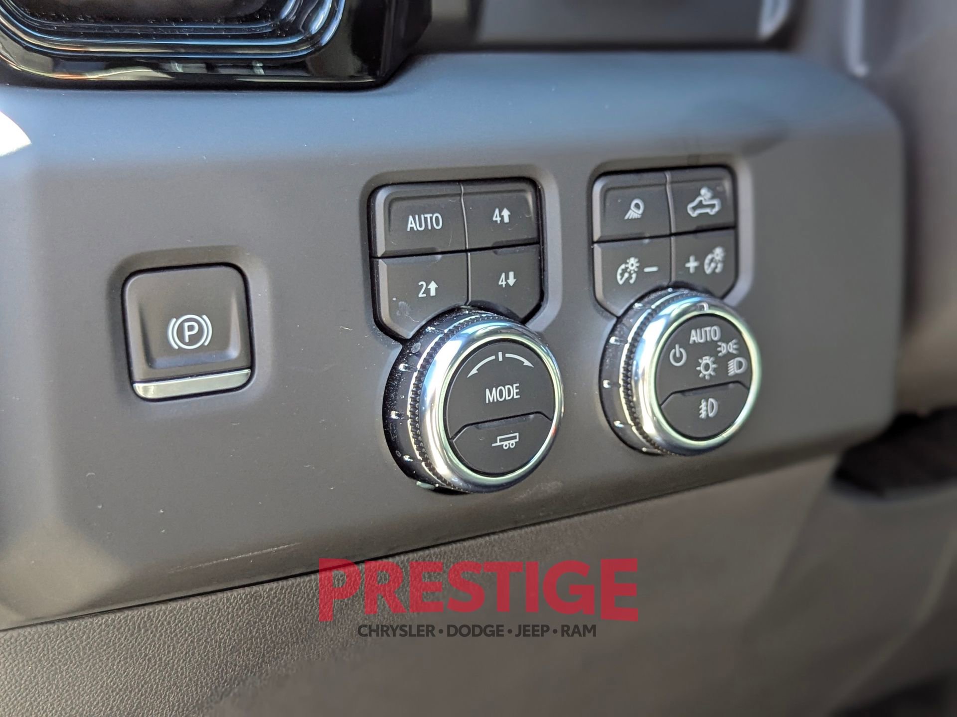 Used 2023 GMC Sierra 1500 AT4X w/ AT4X AEV Edition AWD/4WD image 19