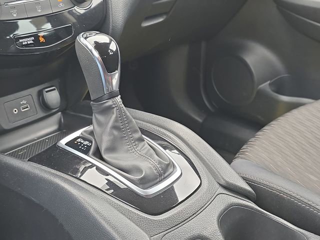 Used 2019 Nissan Rogue S FWD image 17