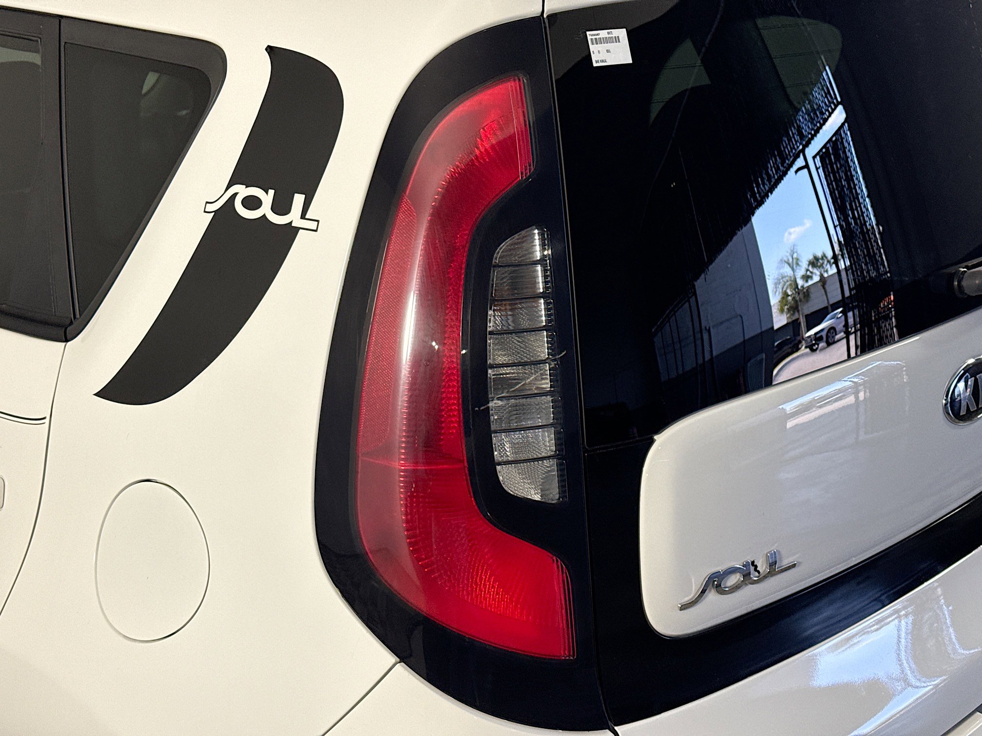 Used 2018 Kia Soul image 34