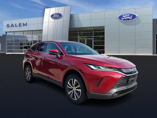 Used 2023 Toyota Venza LE AWD/4WD image 1