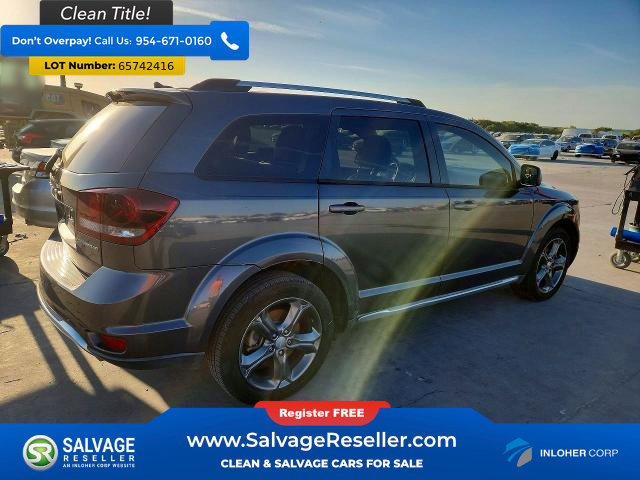 Used 2015 Dodge Journey Crossroad w/ Flexible Seating Group FWD image 4