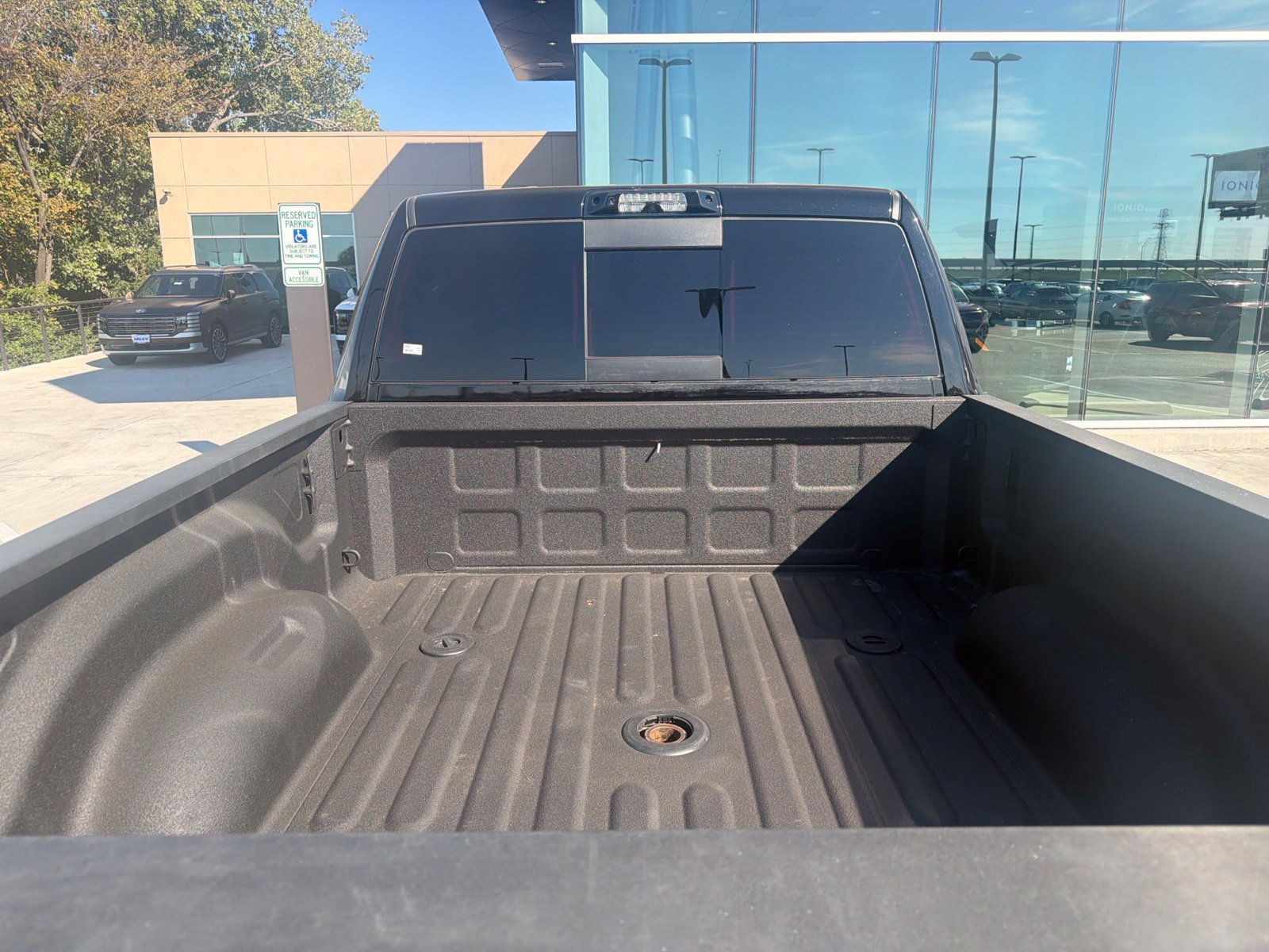 Used 2024 RAM 2500 Limited AWD/4WD image 12